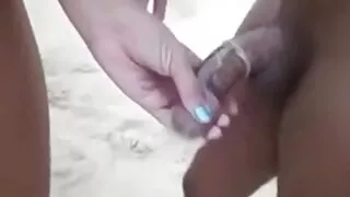 මෙක්සිකානු හිඳගෙන කුකුළා මත.