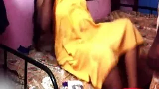 මෙම mulatto සුදු මෝස්තර ලබා දී ඇත.