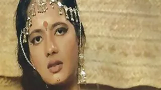 ගැහැණු ළමයින් දෙදෙනෙකු සමඟ විනෝද වන්න