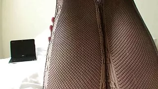 මාපිය පුතුගේ කුස හැසිරවීම.